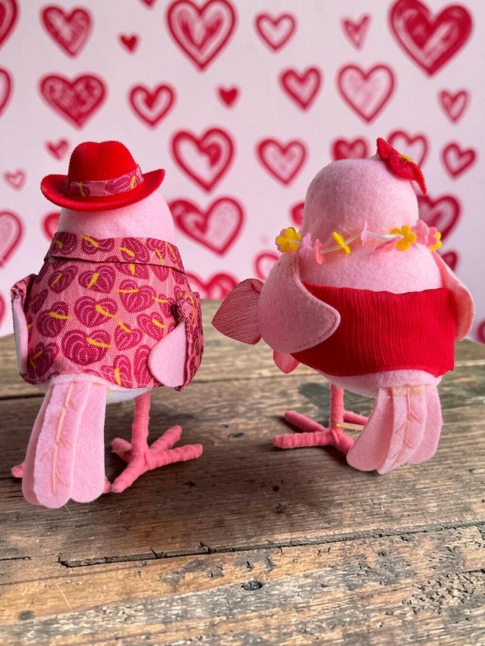Target Spritz Birds Featherly Friends 2020 Valentines Yucca & Fuchsia - Picture 7 of 7
